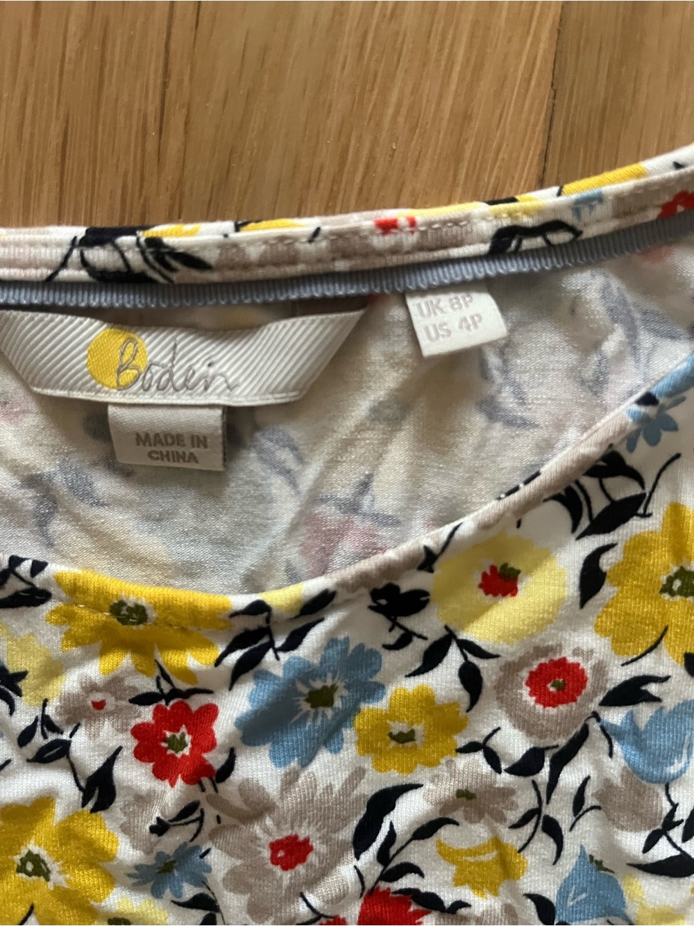 Boden Floral Long Sleeve Midi Dress - Yellow & Blue Floral US 4 petite - Picture 2 of 3